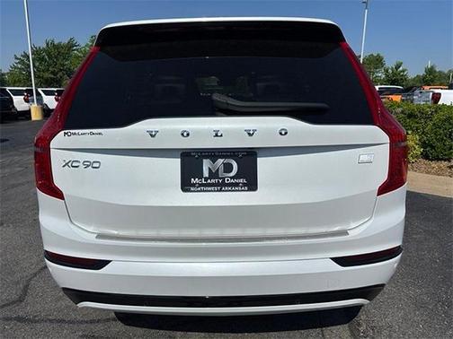 2023 Volvo XC90 Recharge Plug-In Hybrid T8 Ultimate Dark Theme 7-Seater