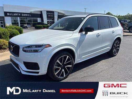 2023 Volvo XC90 Recharge Plug-In Hybrid T8 Ultimate Dark Theme 7-Seater