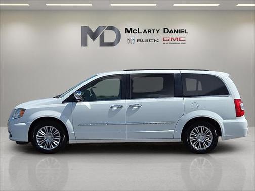 2015 Chrysler Town & Country Touring-L