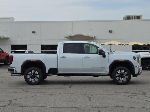 Glacier White Tricoat 2026 GMC Sierra 2500 Denali