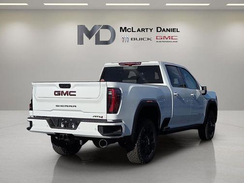 2026 GMC Sierra 3500 AT4