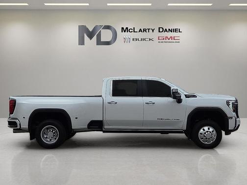 2024 GMC Sierra 3500 Denali