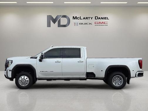 2024 GMC Sierra 3500 Denali