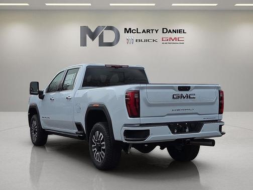 2026 GMC Sierra 3500 Denali
