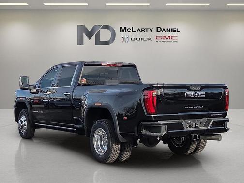 2026 GMC Sierra 3500 Denali