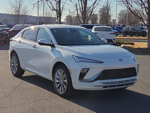 White Frost Tricoat 2026 Buick Envista Avenir FWD SUV