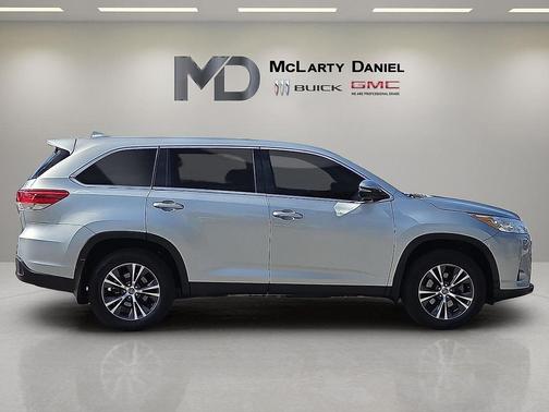 2019 Toyota Highlander LE Plus