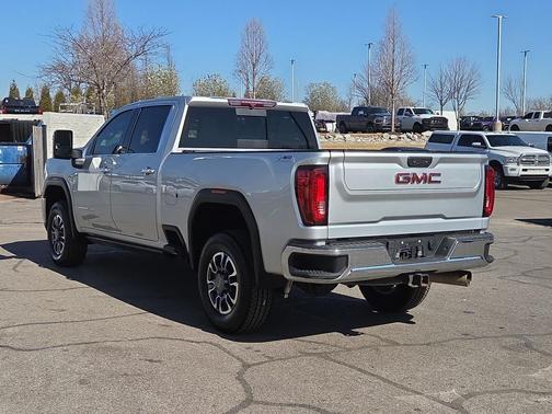 2022 GMC Sierra 3500 SLT