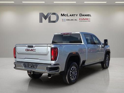 2022 GMC Sierra 3500 SLT