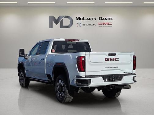 2026 GMC Sierra 3500 Denali