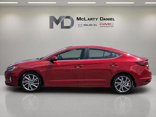 2019 Hyundai ELANTRA Limited