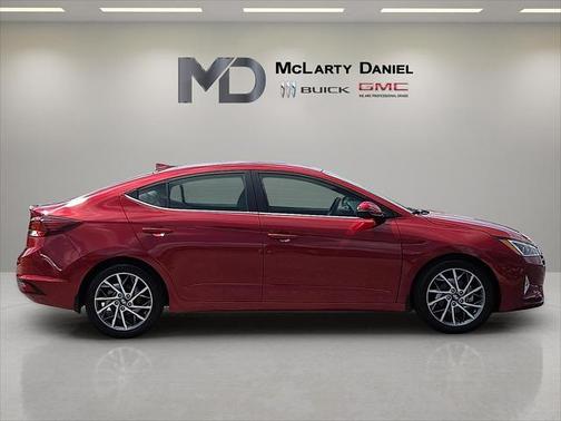 2019 Hyundai ELANTRA Limited