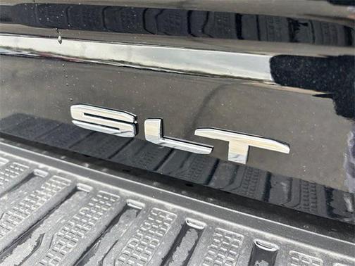 2025 GMC Sierra 2500 SLT