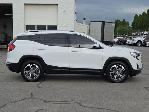 Summit White 2020 GMC Terrain SLT