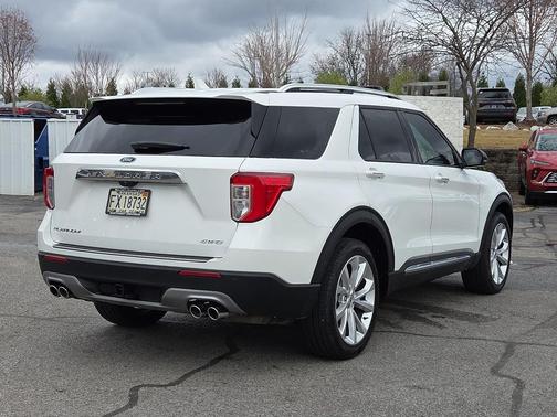 2023 Ford Explorer Platinum