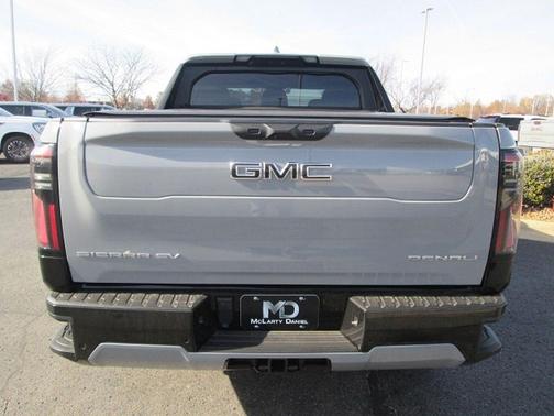 2024 GMC Sierra EV Denali Edition 1