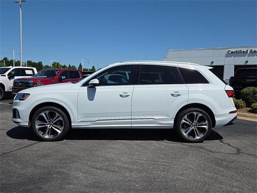 2020 Audi Q7 55 Premium Plus