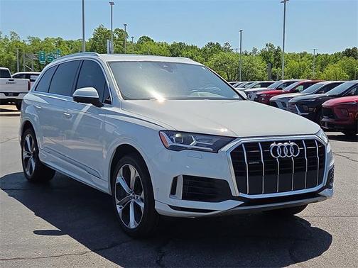 2020 Audi Q7 55 Premium Plus