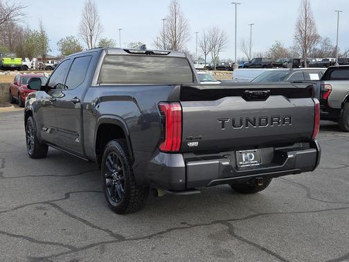 2022 Toyota Tundra Platinum