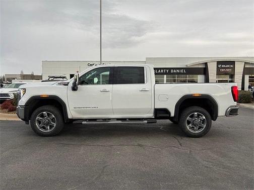 2025 GMC Sierra 2500 SLT