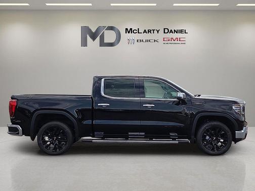 Onyx Black 2026 GMC Sierra 1500 SLT
