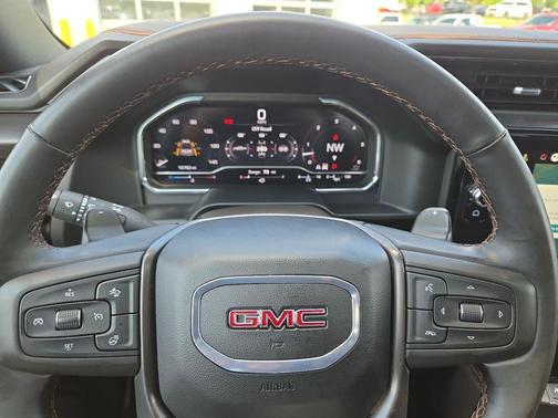Summit White 2025 GMC Sierra 1500 AT4