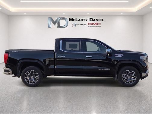 Onyx Black 2026 GMC Sierra 1500 SLT