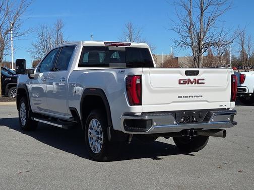 2024 GMC Sierra 2500 SLT