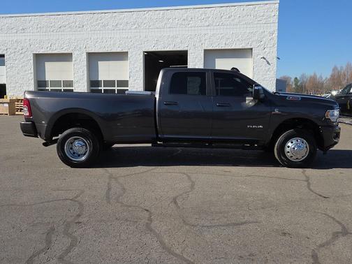 2023 RAM 3500 Big Horn Crew Cab 4x4 8' Box