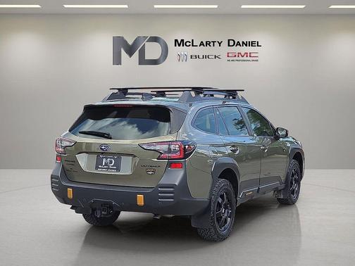 Autumn Green Metallic 2022 Subaru Outback Wilderness