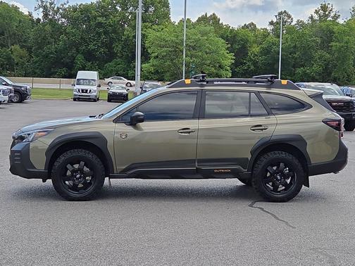 Autumn Green Metallic 2022 Subaru Outback Wilderness