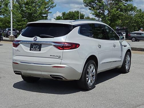 White Frost Tricoat 2019 Buick Enclave Avenir