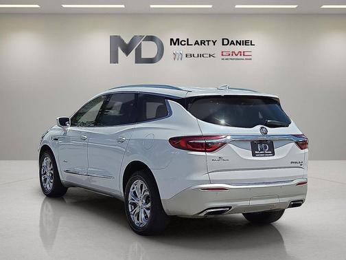 White Frost Tricoat 2019 Buick Enclave Avenir