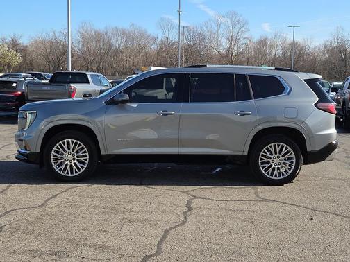 2025 GMC Acadia Denali