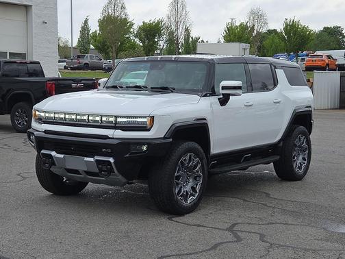 Interstellar White 2025 GMC HUMMER EV SUV 3X