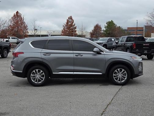 2019 Hyundai SANTA FE SE 2.4