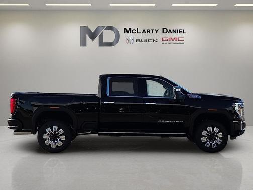 2026 GMC Sierra 3500 Denali