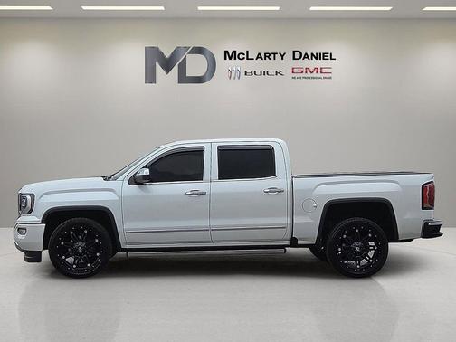 White Frost Tricoat 2018 GMC Sierra 1500 Denali