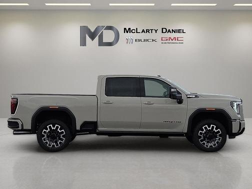 2026 GMC Sierra 2500 AT4