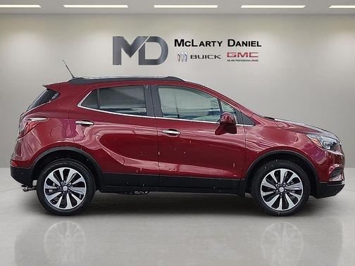 Cinnabar Metallic 2022 Buick Encore Preferred