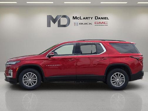 Radiant Red Tintcoat 2023 Chevrolet Traverse LT Cloth
