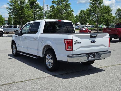 OXFORD WHITE 2015 Ford F-150 XLT