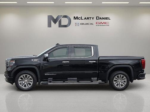 Onyx Black 2024 GMC Sierra 1500 Denali