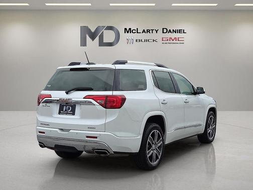 2018 GMC Acadia Denali