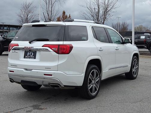 2018 GMC Acadia Denali