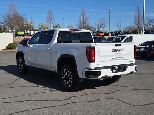 2022 GMC Sierra 1500 AT4