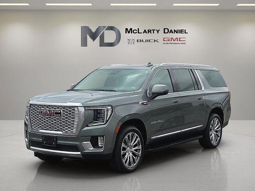 Frosted Pine Metallic 2024 GMC Yukon XL Denali