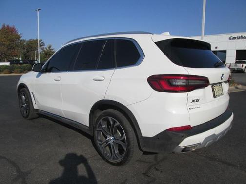 Alpine White 2020 BMW X5 sDrive40i