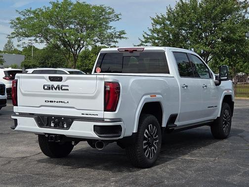Glacier White Tricoat 2026 GMC Sierra 2500 Denali Ultimate