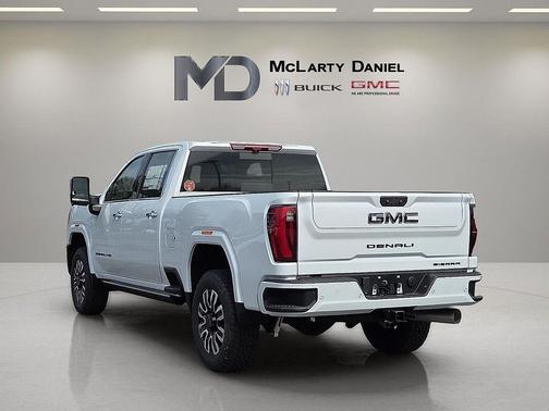 Glacier White Tricoat 2026 GMC Sierra 2500 Denali Ultimate
